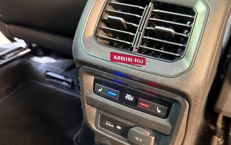 Volkswagen Tiguan II, 2017 год, 3 500 000 рублей, 38 фотография