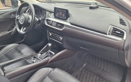 Mazda 6, 2016 год, 1 850 000 рублей, 10 фотография