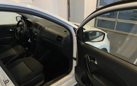 Volkswagen Polo VI (EU Market), 2014 год, 615 000 рублей, 26 фотография