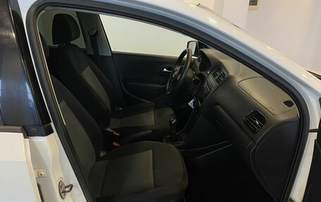 Volkswagen Polo VI (EU Market), 2014 год, 615 000 рублей, 28 фотография