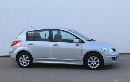 Nissan Tiida, 2011 год, 850 000 рублей, 3 фотография