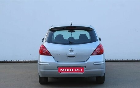 Nissan Tiida, 2011 год, 850 000 рублей, 6 фотография