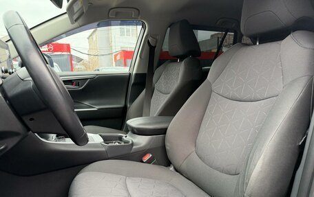 Toyota RAV4, 2020 год, 3 224 000 рублей, 19 фотография