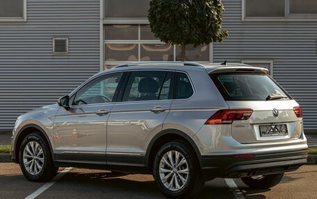 Volkswagen Tiguan II, 2020 год, 2 295 000 рублей, 4 фотография