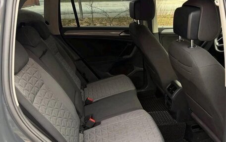 Volkswagen Tiguan II, 2021 год, 2 800 000 рублей, 11 фотография