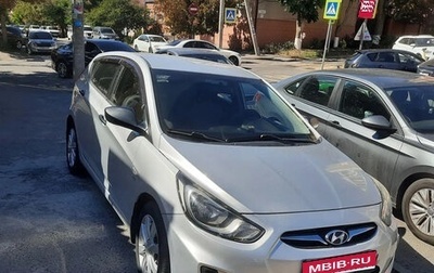 Hyundai Solaris II рестайлинг, 2011 год, 710 000 рублей, 1 фотография