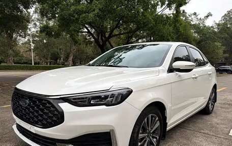 Ford Escort, 2022 год, 1 289 810 рублей, 1 фотография