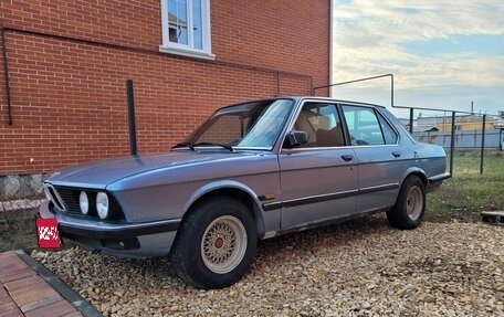 BMW 5 серия, 1982 год, 220 000 рублей, 1 фотография