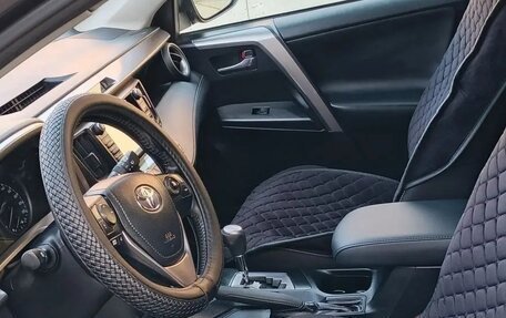 Toyota RAV4, 2016 год, 2 600 000 рублей, 16 фотография