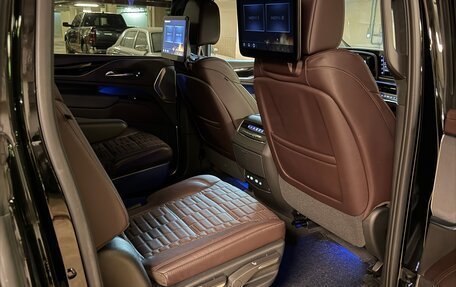 Cadillac Escalade V, 2022 год, 14 000 000 рублей, 14 фотография