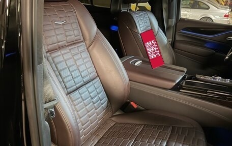 Cadillac Escalade V, 2022 год, 14 000 000 рублей, 13 фотография