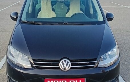 Volkswagen Sharan II, 2019 год, 1 940 000 рублей, 2 фотография