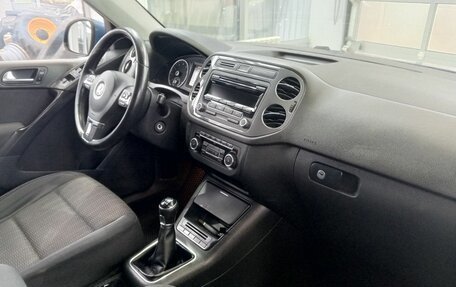 Volkswagen Tiguan I, 2011 год, 907 000 рублей, 9 фотография
