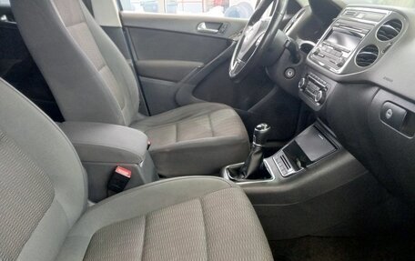 Volkswagen Tiguan I, 2011 год, 907 000 рублей, 8 фотография