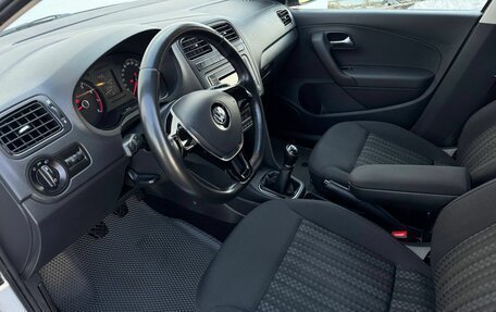 Volkswagen Polo VI (EU Market), 2017 год, 1 199 000 рублей, 26 фотография