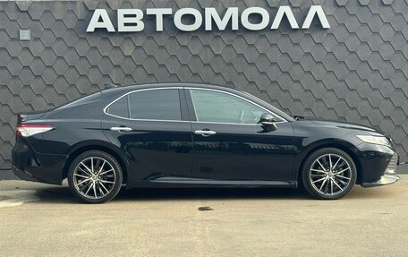 Toyota Camry, 2019 год, 2 470 000 рублей, 2 фотография