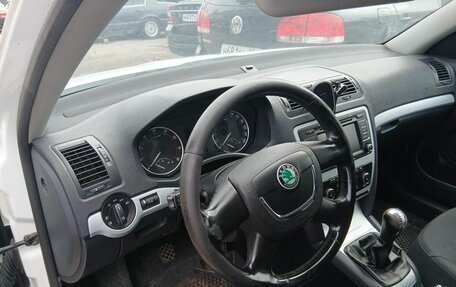 Skoda Octavia, 2010 год, 425 600 рублей, 12 фотография