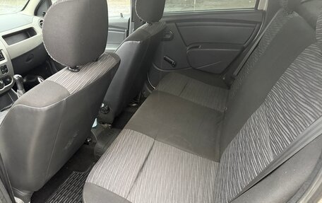 Renault Logan I, 2010 год, 300 000 рублей, 6 фотография