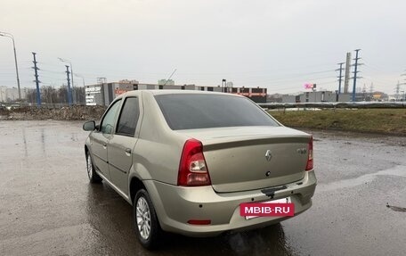 Renault Logan I, 2010 год, 300 000 рублей, 2 фотография
