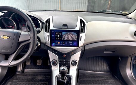 Chevrolet Cruze II, 2013 год, 820 000 рублей, 7 фотография