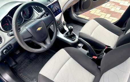 Chevrolet Cruze II, 2013 год, 820 000 рублей, 9 фотография