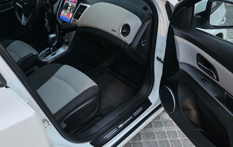 Chevrolet Cruze II, 2012 год, 700 000 рублей, 5 фотография