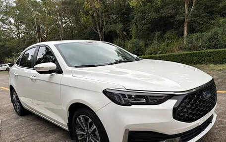 Ford Escort, 2022 год, 1 289 810 рублей, 3 фотография