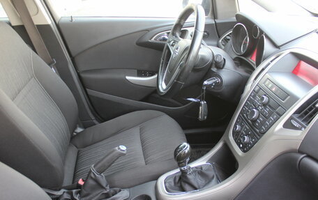 Opel Astra J, 2010 год, 615 000 рублей, 14 фотография