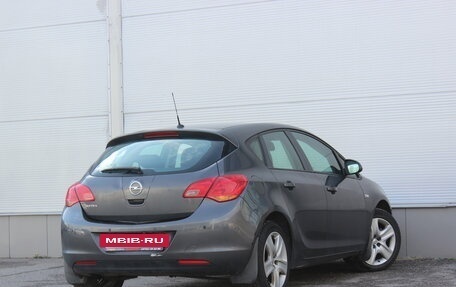 Opel Astra J, 2010 год, 615 000 рублей, 2 фотография
