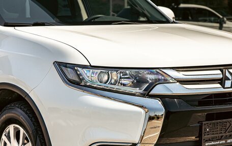 Mitsubishi Outlander III рестайлинг 3, 2015 год, 1 295 000 рублей, 9 фотография