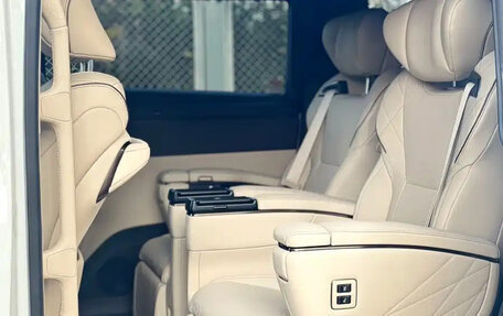 Toyota Alphard, 2025 год, 17 000 008 рублей, 8 фотография