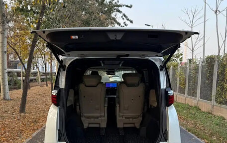 Toyota Alphard, 2025 год, 17 000 008 рублей, 13 фотография