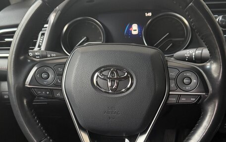 Toyota Camry, 2020 год, 2 350 000 рублей, 4 фотография