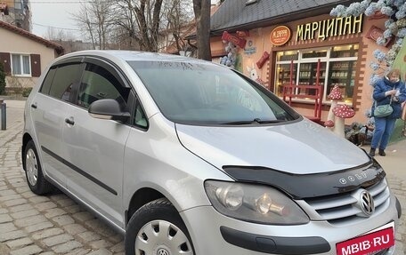 Volkswagen Golf Plus I, 2008 год, 800 000 рублей, 2 фотография