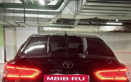 Toyota Camry, 2020 год, 2 350 000 рублей, 18 фотография