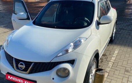 Nissan Juke II, 2011 год, 835 000 рублей, 2 фотография