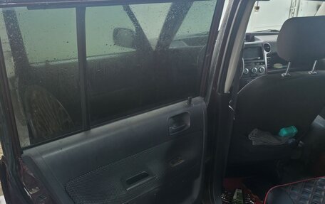 Scion xB II рестайлинг, 2003 год, 800 000 рублей, 19 фотография