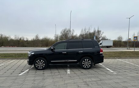 Toyota Land Cruiser 200, 2019 год, 9 690 000 рублей, 4 фотография