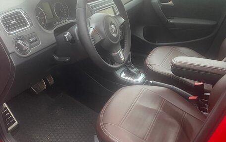 Volkswagen Polo VI (EU Market), 2012 год, 900 000 рублей, 9 фотография