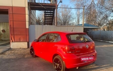 Volkswagen Polo VI (EU Market), 2012 год, 900 000 рублей, 2 фотография