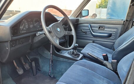 BMW 5 серия, 1982 год, 220 000 рублей, 8 фотография