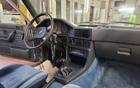 BMW 5 серия, 1982 год, 220 000 рублей, 10 фотография
