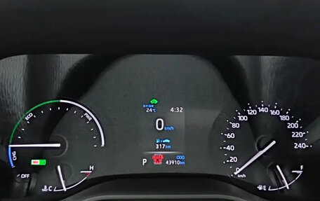 Toyota Granvia, 2023 год, 7 410 007 рублей, 12 фотография