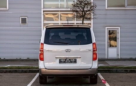 Hyundai Grand Starex Grand Starex I рестайлинг 2, 2018 год, 2 345 000 рублей, 5 фотография