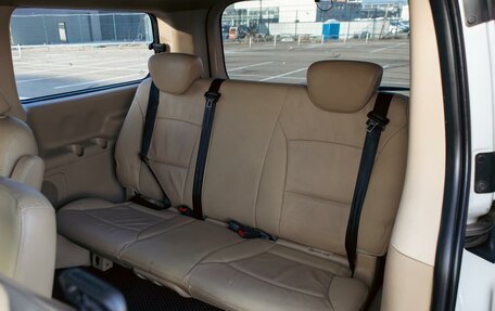 Hyundai Grand Starex Grand Starex I рестайлинг 2, 2018 год, 2 345 000 рублей, 18 фотография