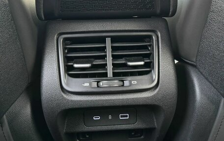 Geely Tugella FY11, 2023 год, 2 900 000 рублей, 36 фотография