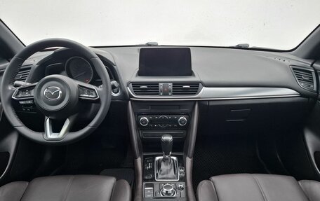 Mazda CX-4, 2023 год, 2 820 000 рублей, 13 фотография