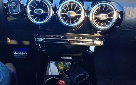 Mercedes-Benz CLA, 2020 год, 3 330 000 рублей, 11 фотография