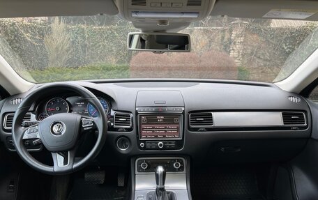 Volkswagen Touareg III, 2015 год, 3 490 000 рублей, 4 фотография