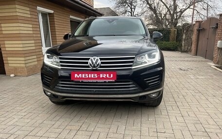 Volkswagen Touareg III, 2015 год, 3 490 000 рублей, 2 фотография
